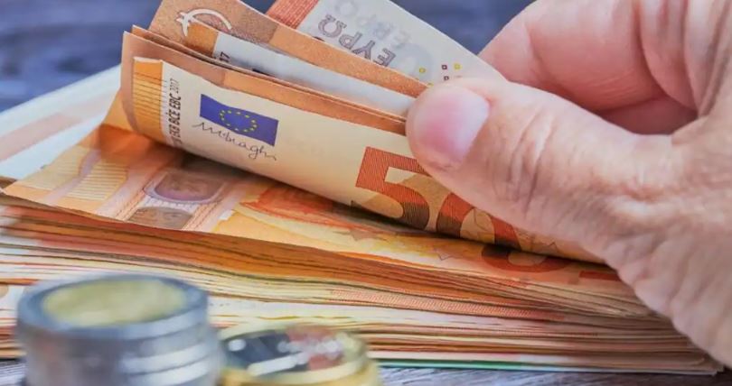 Pagat bruto vjetore, Shqipëria renditet në fund të listës me 10 mijë euro në vit, sa një e pesta e Europës