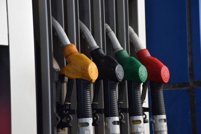Bordi i Transparencës publikon çmimet e reja, ja me sa do të tregtohen nafta dhe benzina
