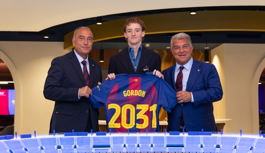 ZYRTARE/ Gordon është lojtari më i ri i Barcelonës, firmos kontratë 5-vjeçare