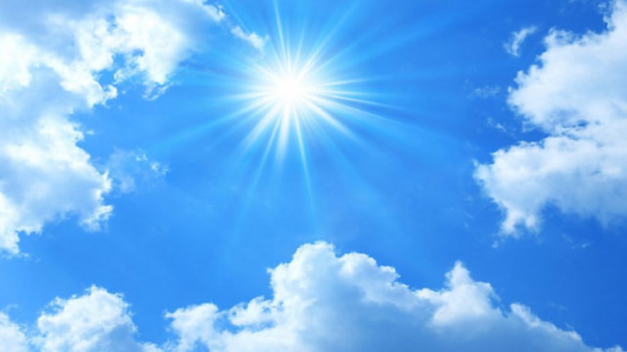 Parashikimi i motit për këtë të shtunë, reshje të dobëta shiu në jug gjatë pasdites! Ja sa do të arrijnë temperaturat