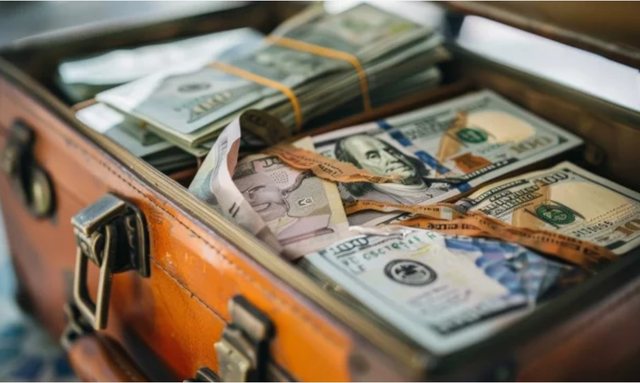 A kanë ndryshuar euro dhe dollari? Këmbimi valutor 19 qershor 2026